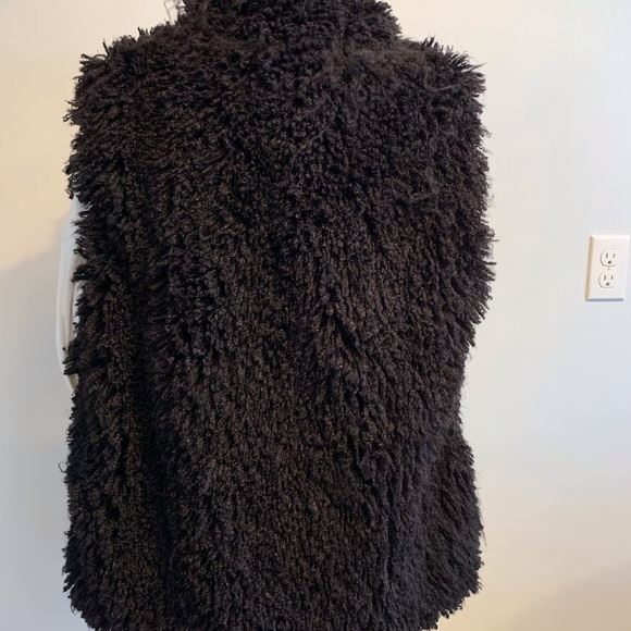 Katie Todd shearling vest. Size Large - Picture 2 of 6